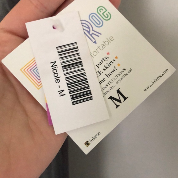 New with tags Lularoe Nicole Dress - Picture 3 of 3